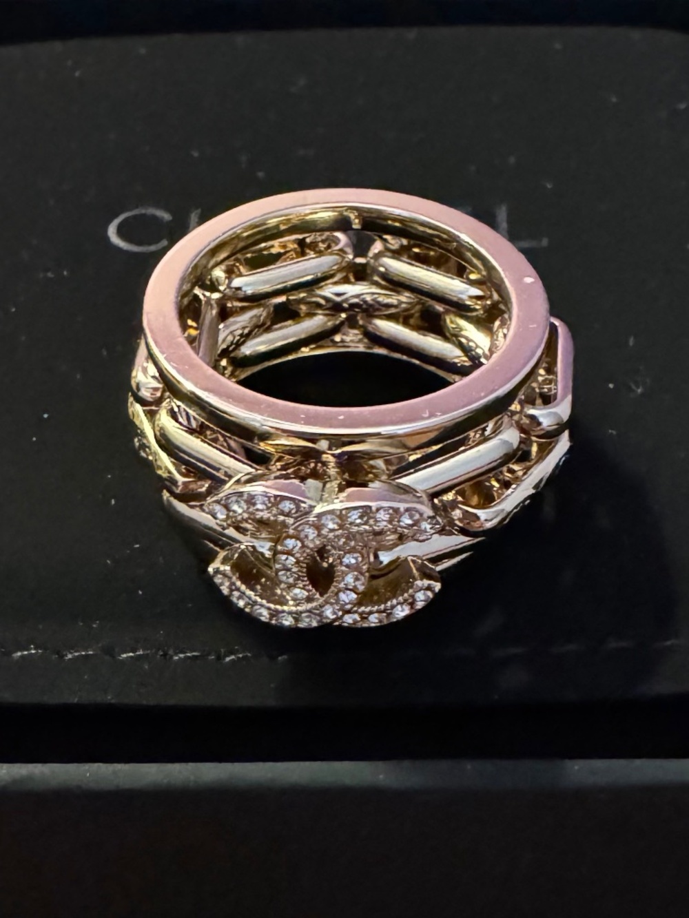 Super Rare New Classic Chanel CC Logo Crystal & Gold Ring size 7 - Picture 2 of 6